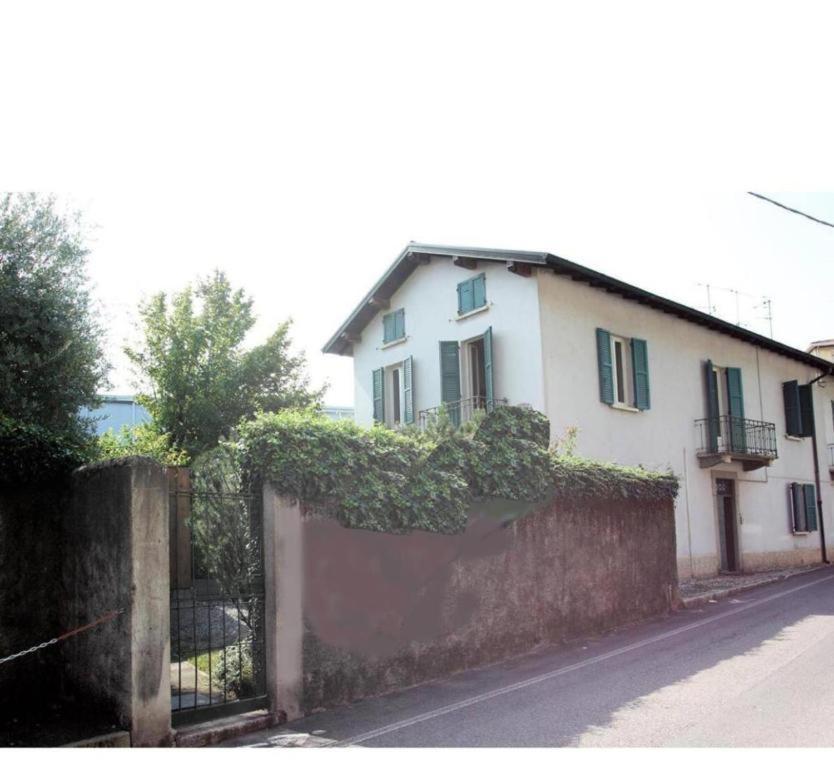 Casa Ortensia Blu Maslianico Exterior foto